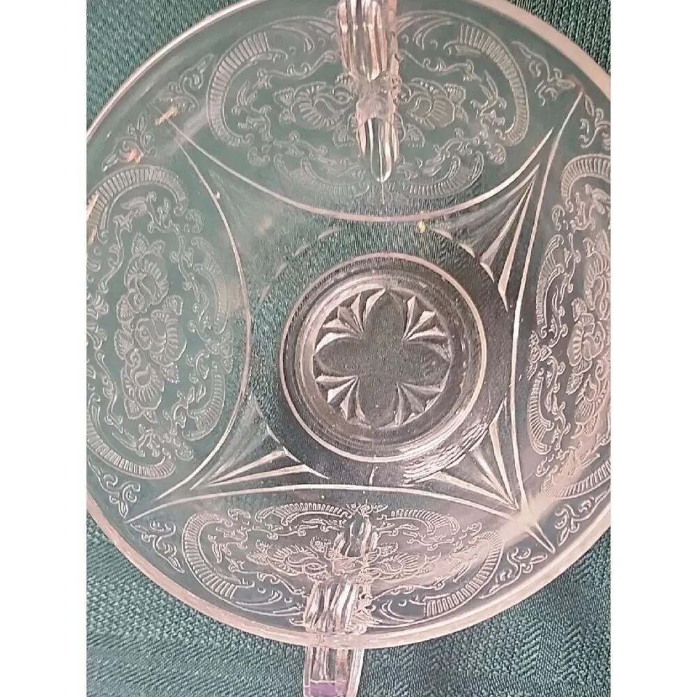 Hazel-Atlas Royal Lace Cream Soup Bowl